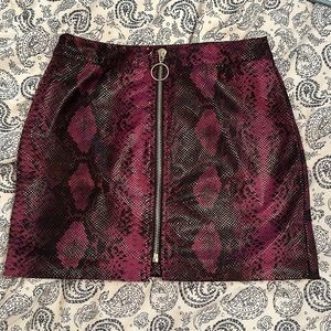 snakeskin print mini skirt
